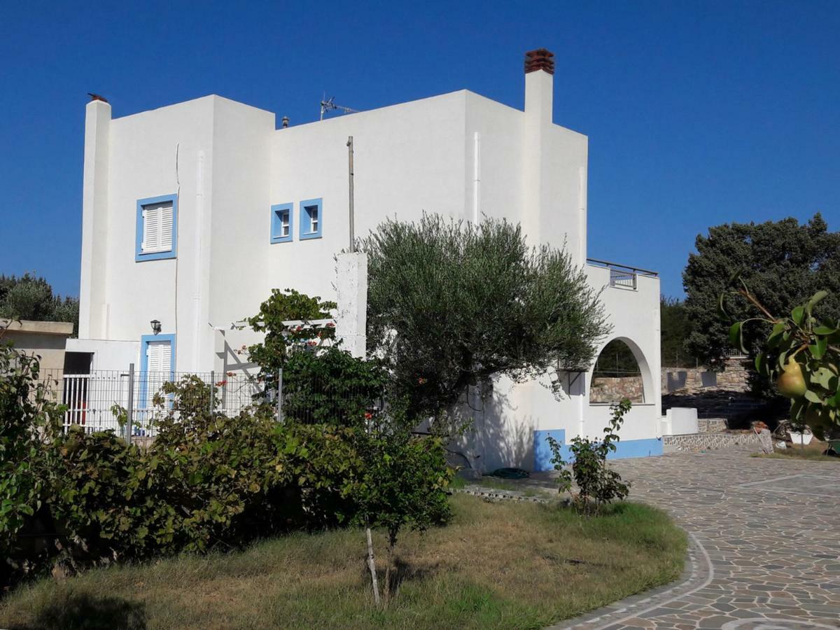 Elafonisos: Two Storey House On The Sea Front Eksteriør billede